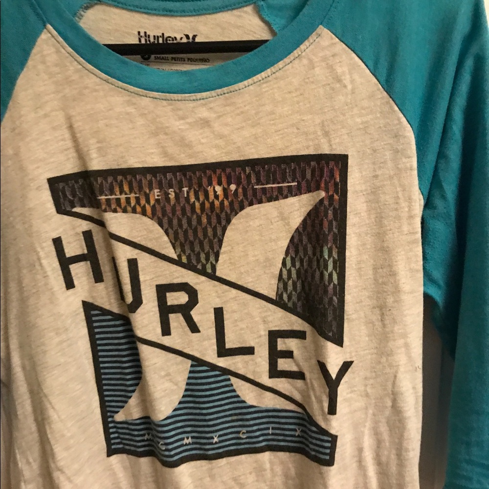 Hurley 3/4 sleeve pre-owned top.